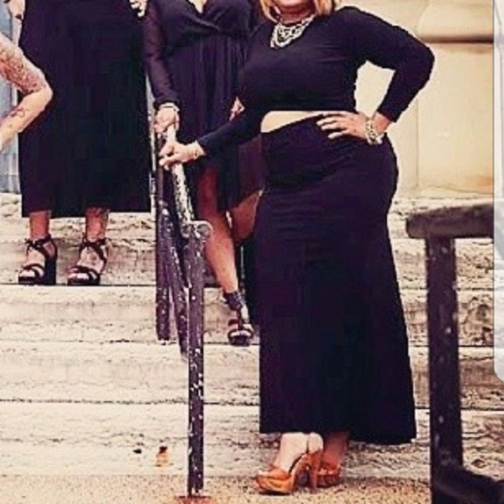 2 pc long sleeve crop shirt with skirt - Picture 3 of 3
